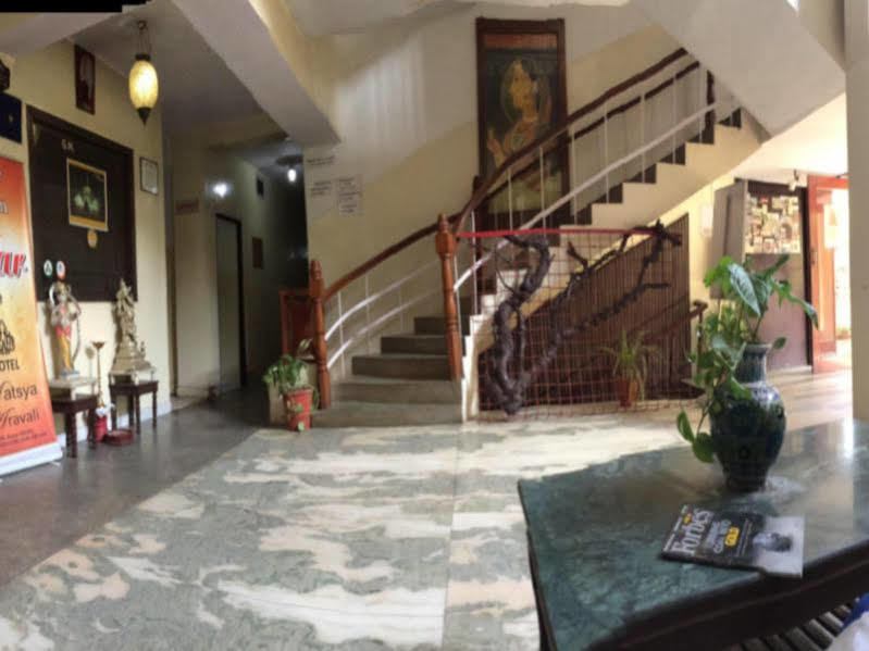 Aravali Clarks Inn Алвар Экстерьер фото