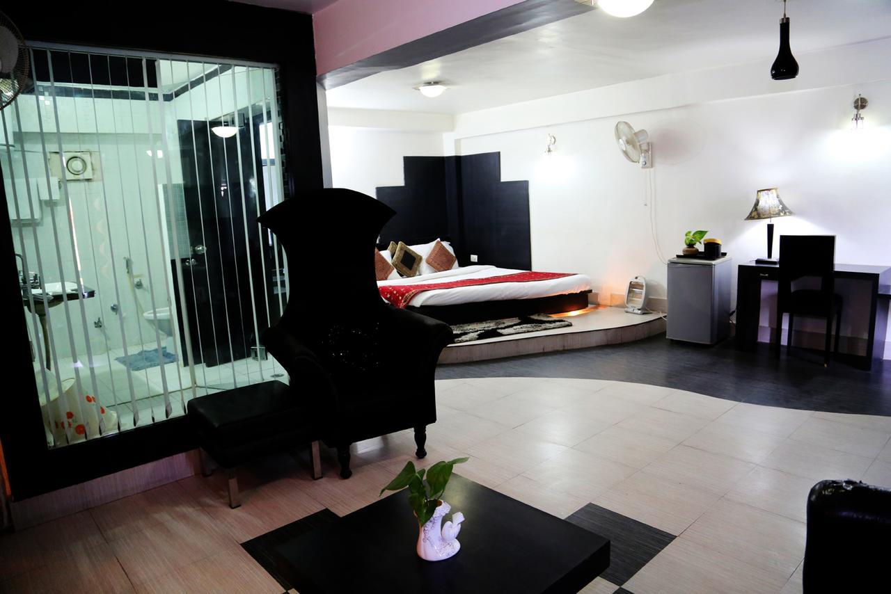 Aravali Clarks Inn Алвар Экстерьер фото