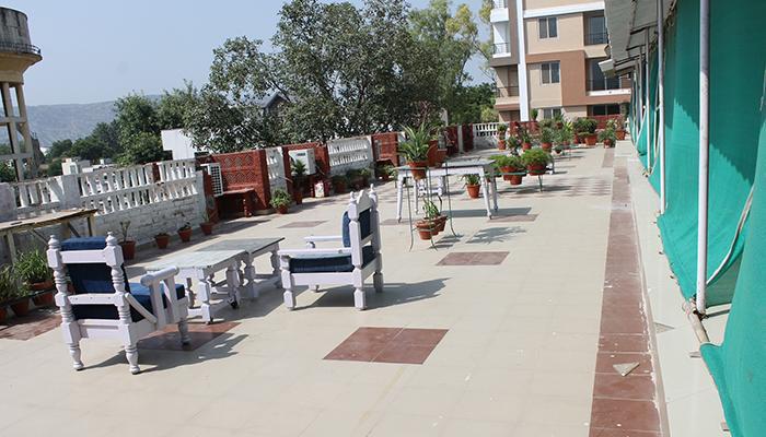Aravali Clarks Inn Алвар Экстерьер фото