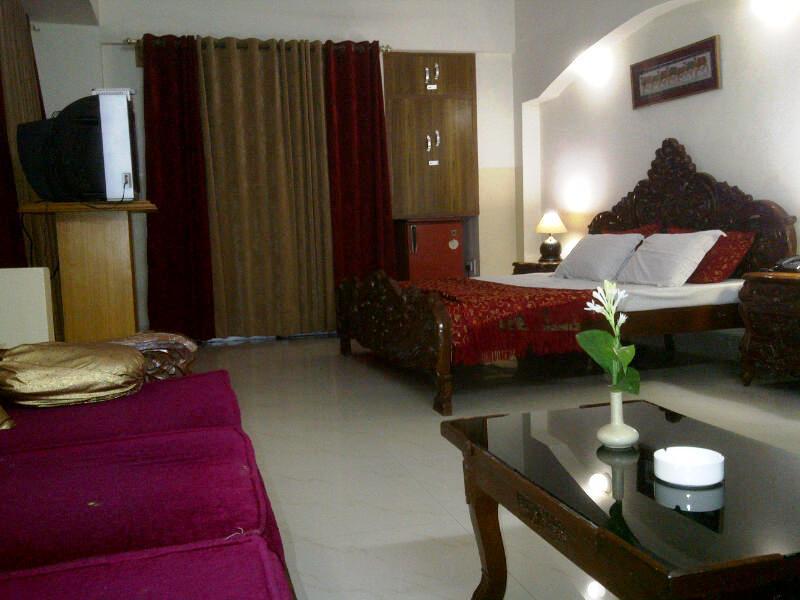 Aravali Clarks Inn Алвар Номер фото